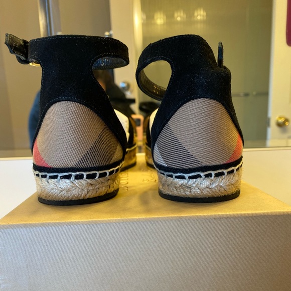 Burberry Abbingdon Sequin Espadrilles 37 EUR - Picture 3 of 6